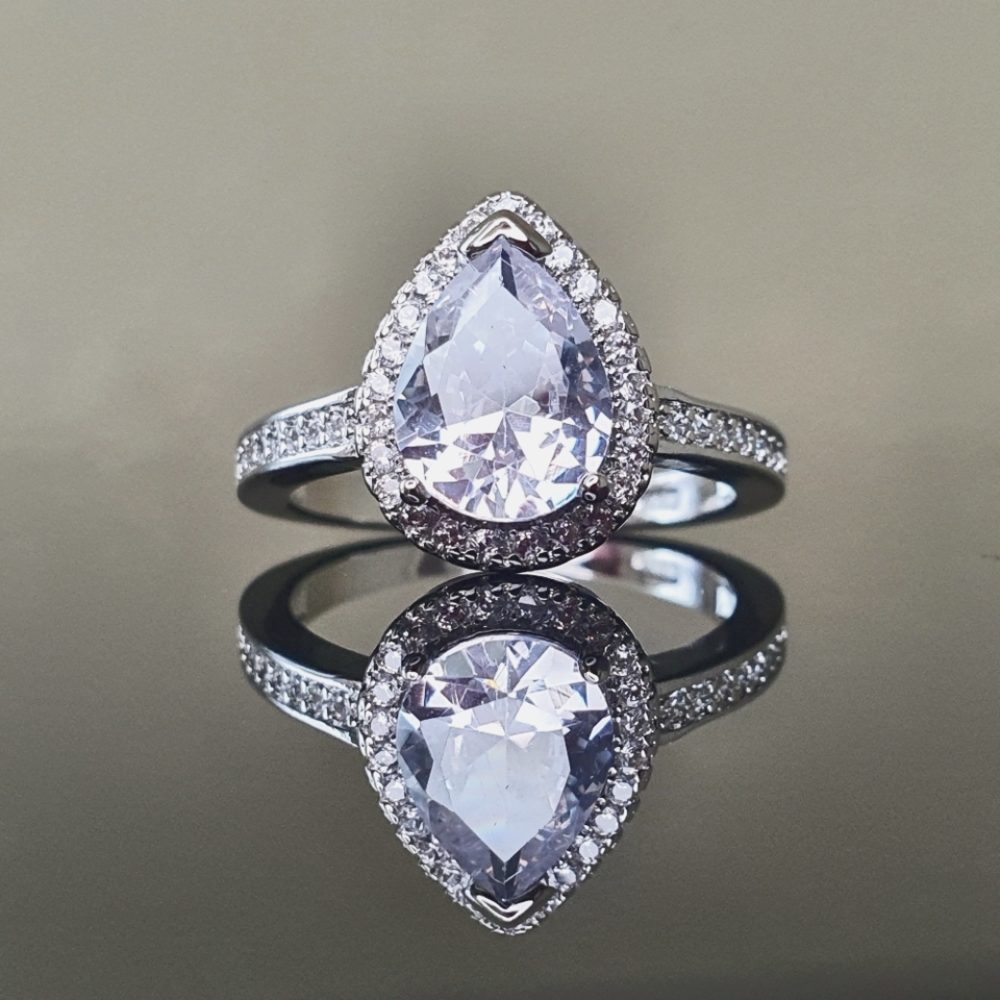 New Charm Silver Tear Drop White Diamond Ring